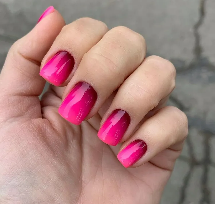 burgundy pink ombre summer manicure short square nails