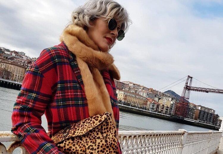 classic red tartan long coat outfit ideas women over 50