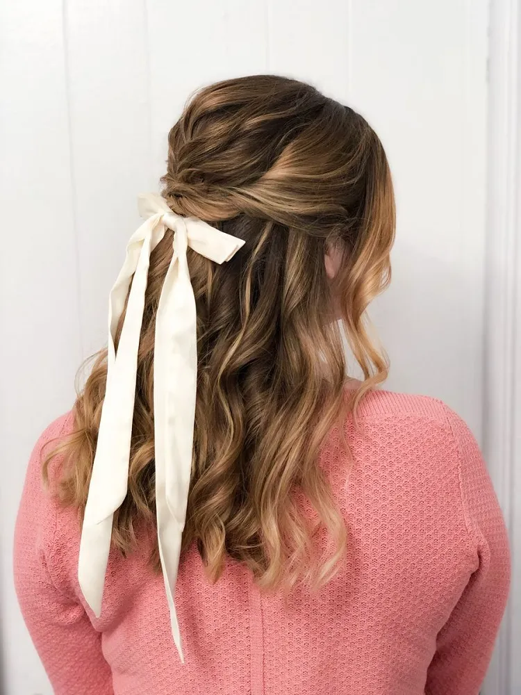 curly old money hair with ribbon