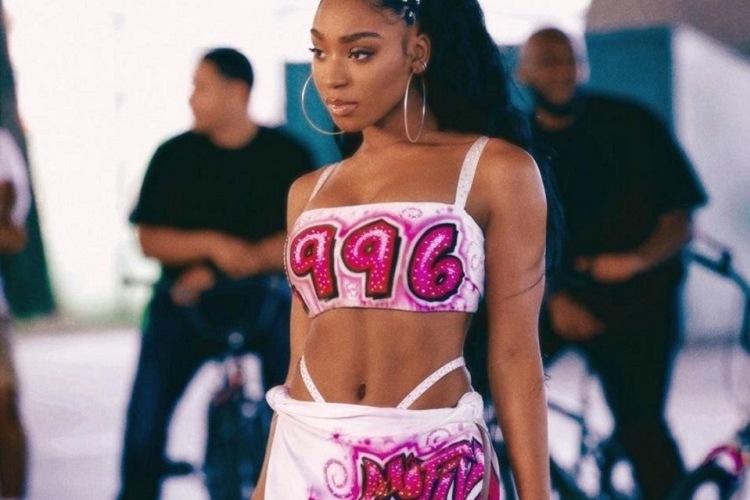 freaknik outfits normani airbrush painted white cropped top mini skirt 90s y2k fashion