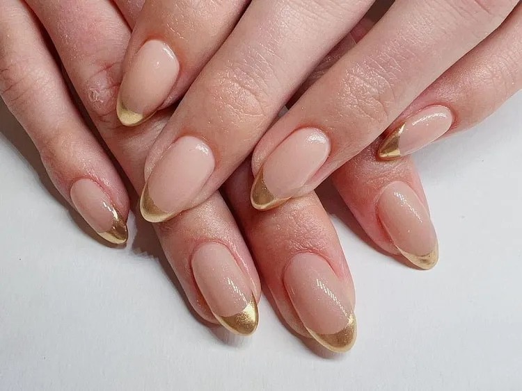 golden french tip nails
