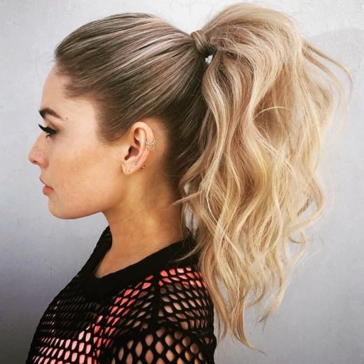high ponytail hairstyle elongating the face