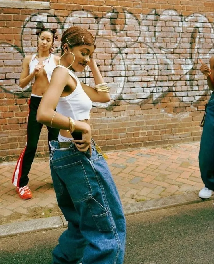 hip hop street fashion saggy baggy jeans white top freaknik outfit 90s style