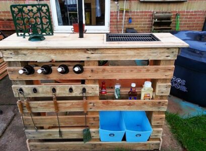 how to make an outdoor bar out of pallets form shelves for bottles