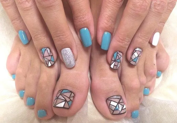 matching manicure and pedicure ideas for women over 50 geometric nail art