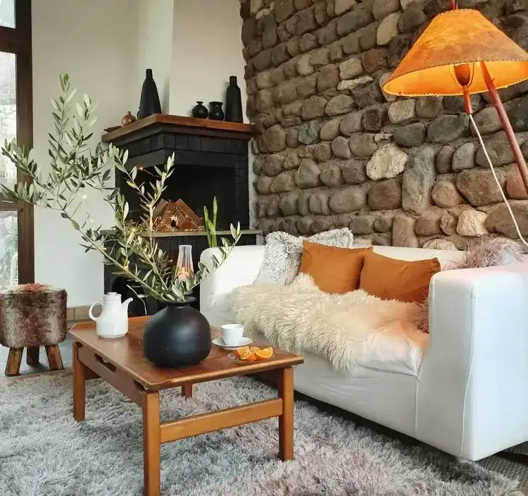 mix of boho and scandinavian style in the interior layering