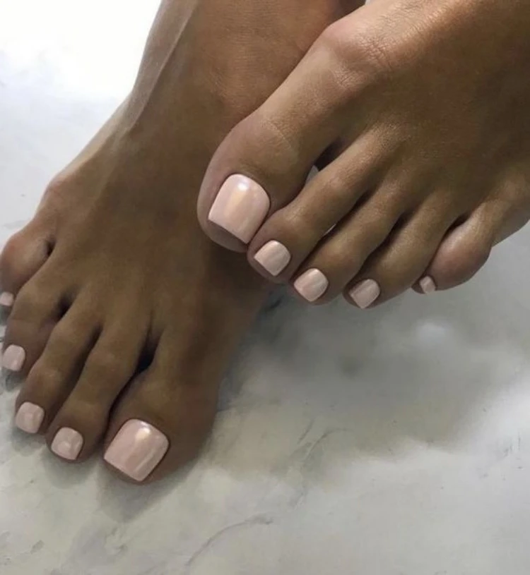 pearl toenails trendy nail colors 2023 pedicure idea