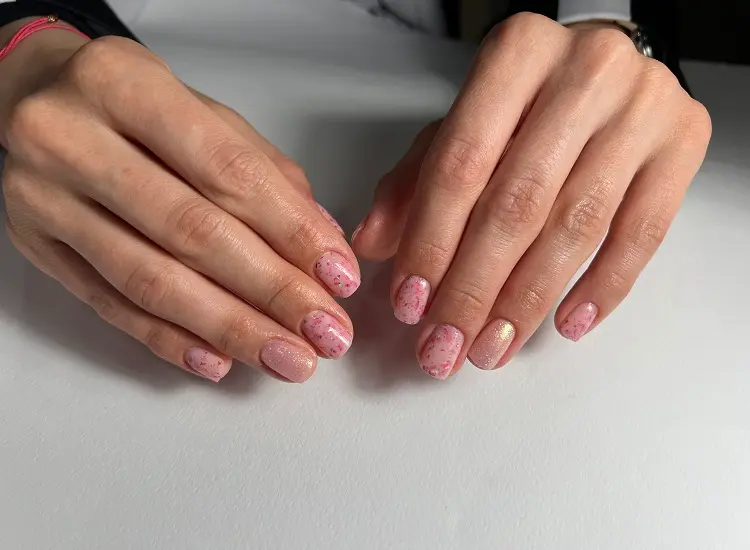 pink short nails ideas spring summer 2023 trends