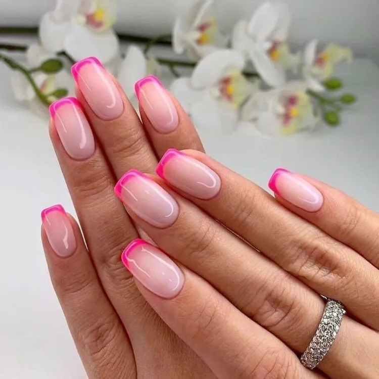 pinkish nail design