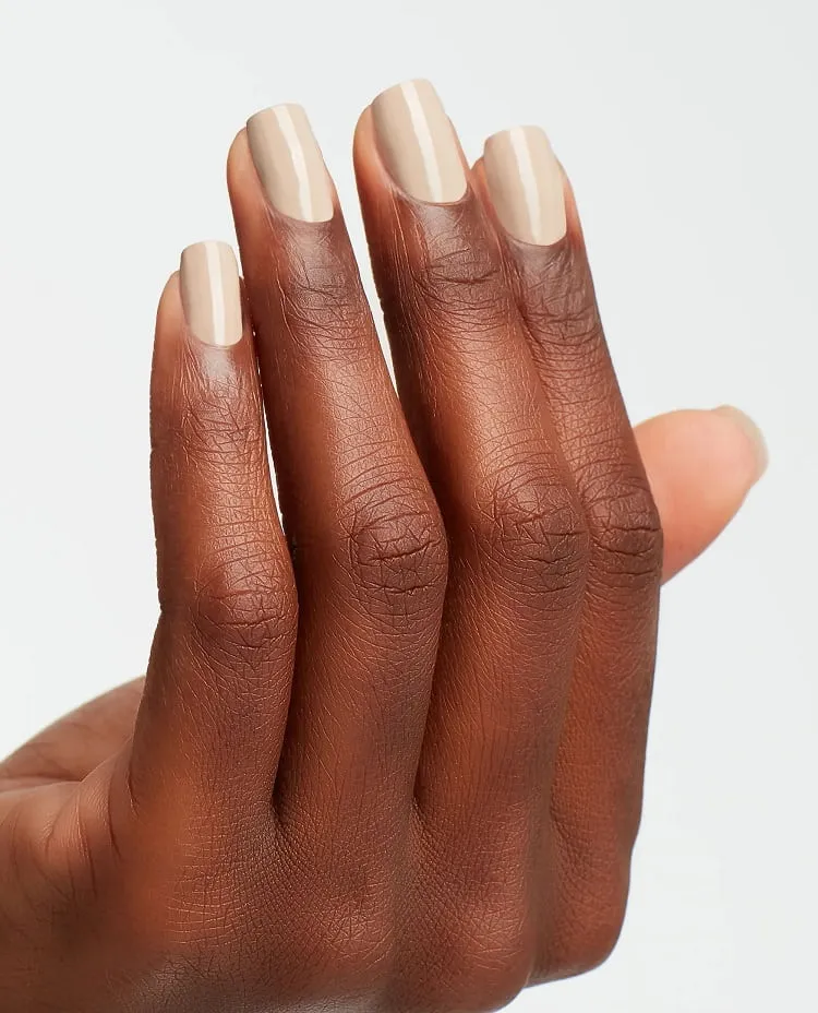 sandy color nails for dark skin