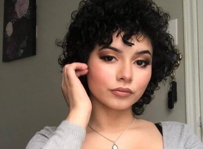 short haircuts for fine curly hair and round faces