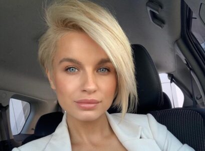 short pixie cut platinum blonde hair side bangs