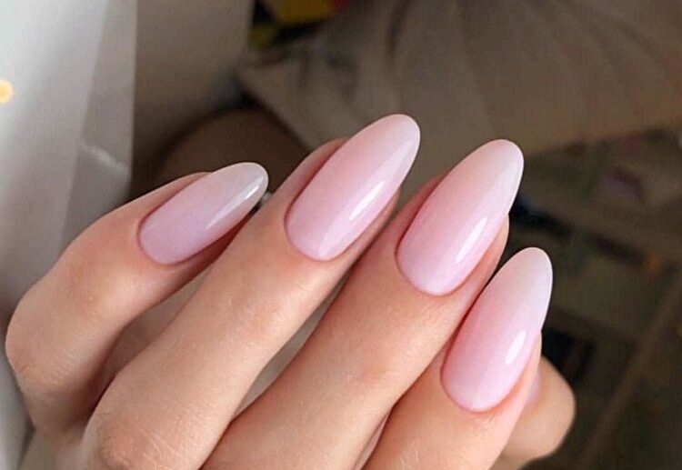 strawberry milk manicure idea for spring summer season 2023