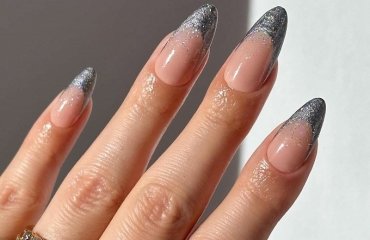 stunning chrome french tip nails designs ideas for summer 2023