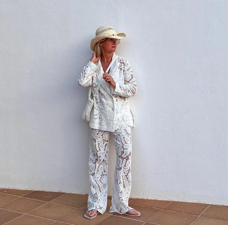 summer matching set for women over 60 to wear at the beach