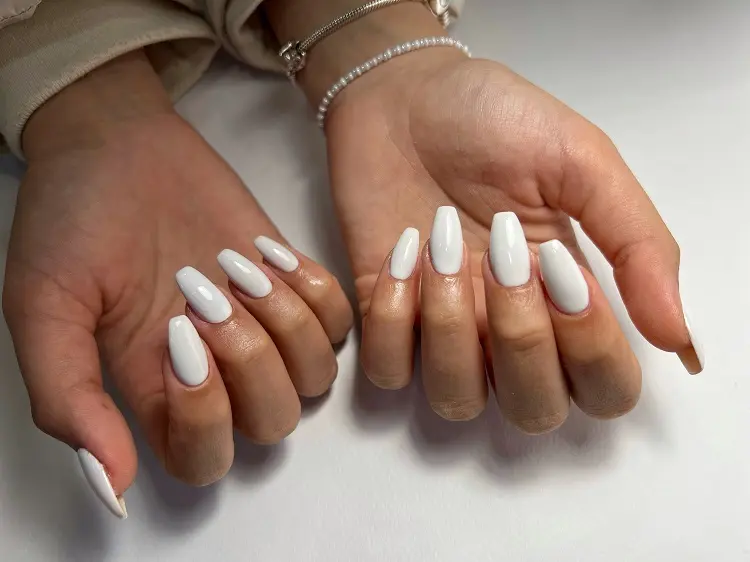 white coffin shape nails 2023 manicure trends inspo