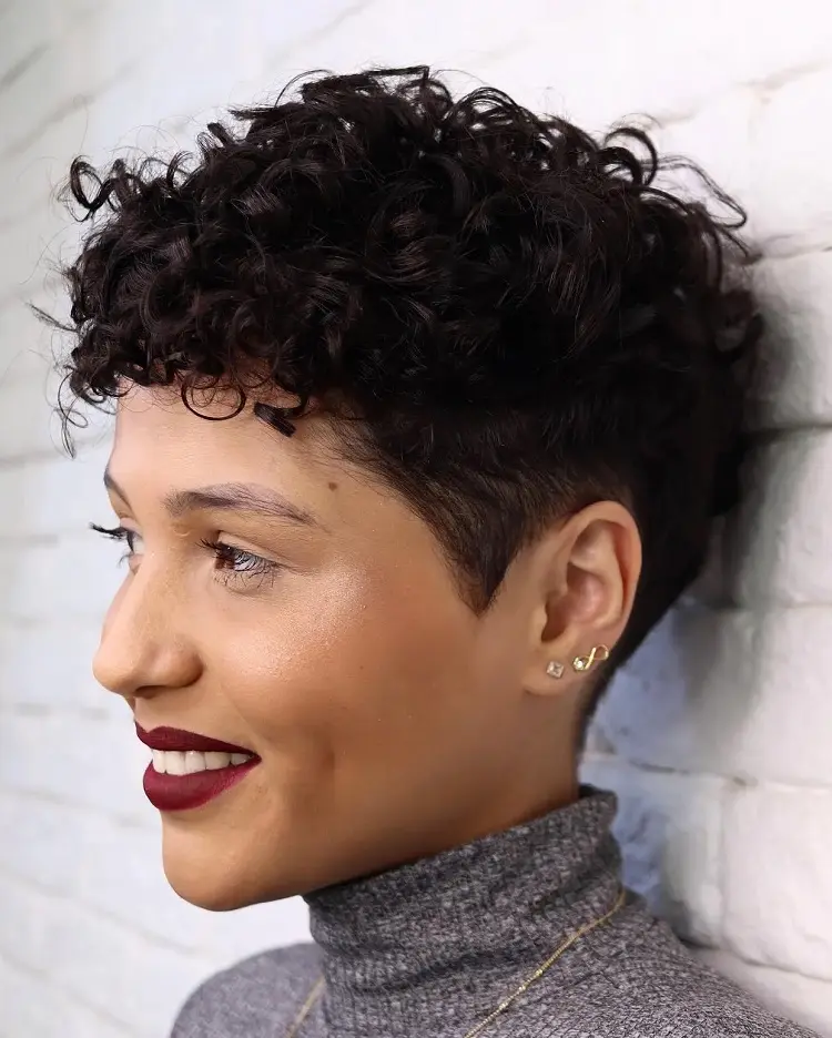 women undercut bob hairstyle for curly hair round face