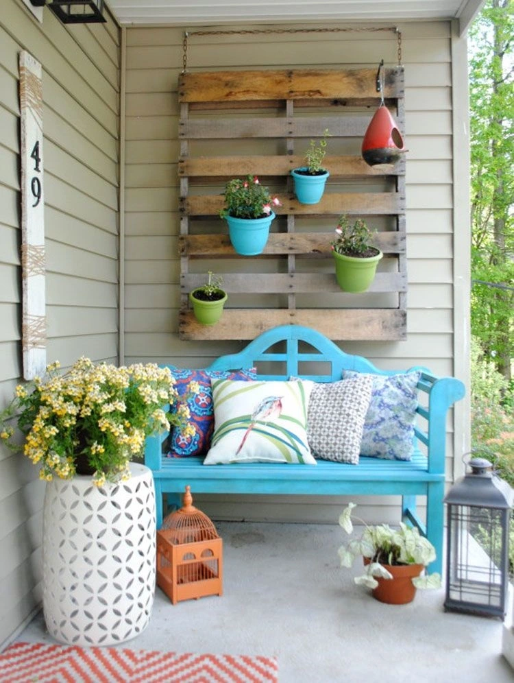 wooden pallet ideas for a front porch outdoor decoration