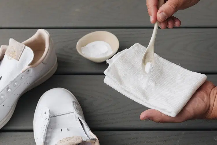can you clean suede sneakers with baking soda