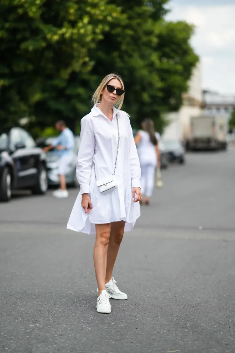 how to wear a dress with sneakers summer fashion 2023