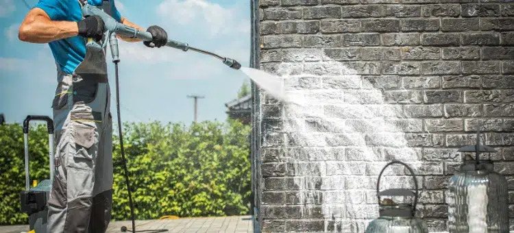 how-to-clean-a-very-dirty-exterior-wall