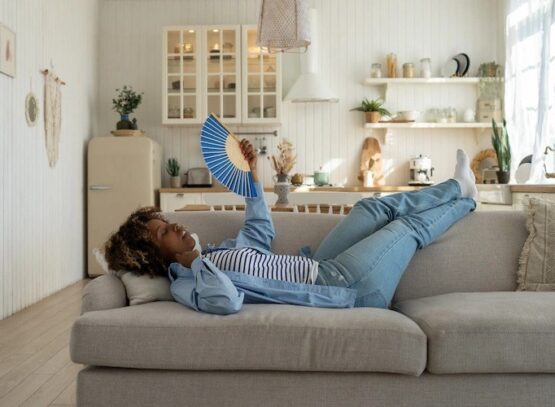 how to cool a room without air conditioner in the summer