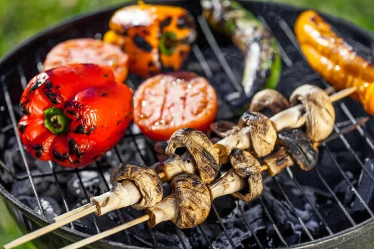 what can you grill on the barbecue vegetables desserts fruits