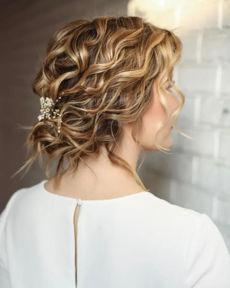beach waves for short hair wedding hairstyles trends 2023
