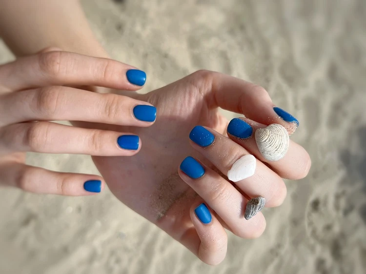 beachy nail colors cobalt blue short manicure