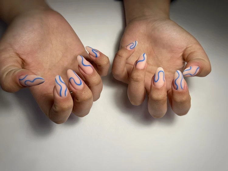 blue swirl cute summer nail designs 2023