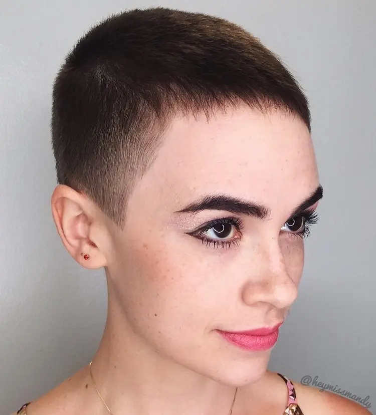 buzz cut for women with oval faces short haircut trends 2023