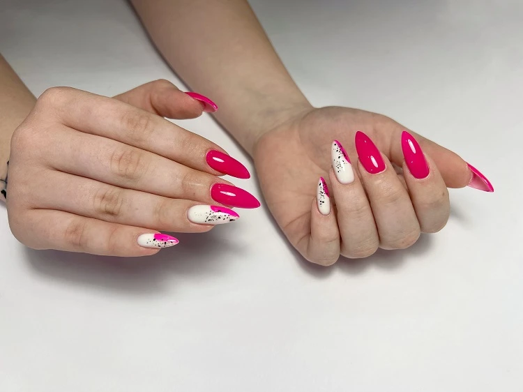 classy summer nails 2023 pink manicure ideas