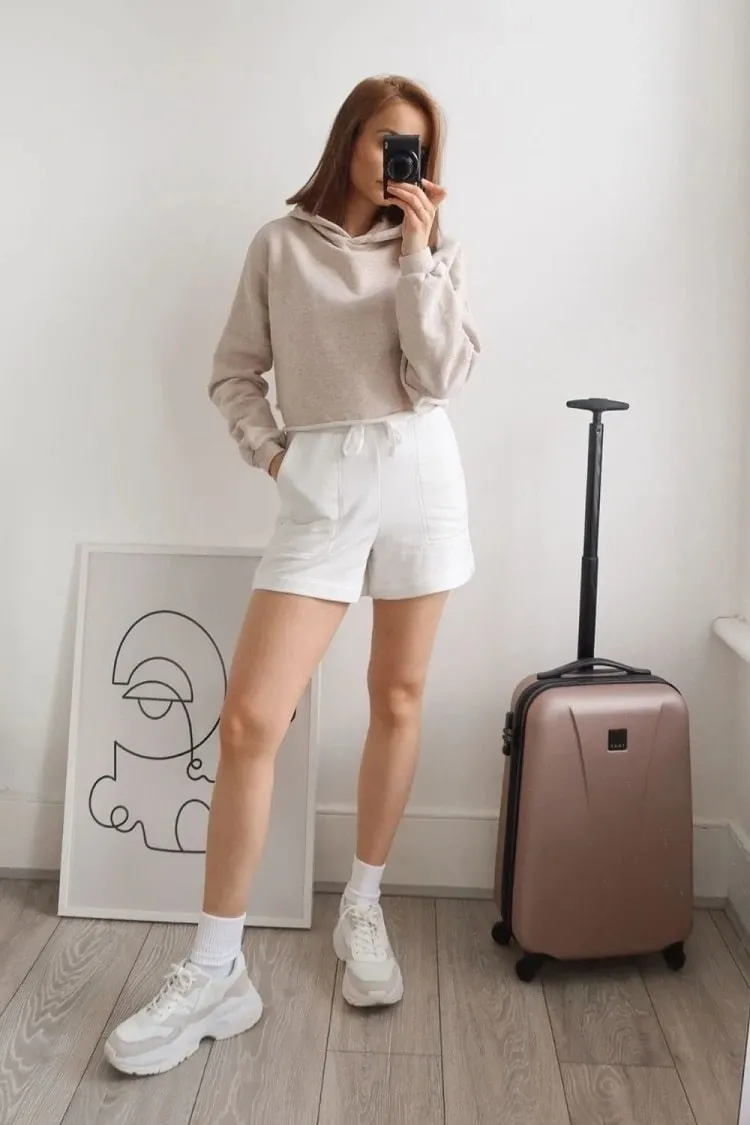 comfortable summer travel outfit ideas