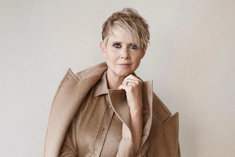 cynthia nixon layered pixie long side swept bangs women over 60 rejuvenating hairstyle summer 2023