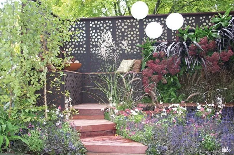 decorative privacy screen ideas a beatiful garden addition (1)