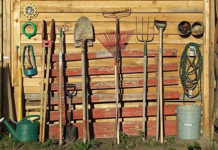 how do you disinfect garden tools without bleach