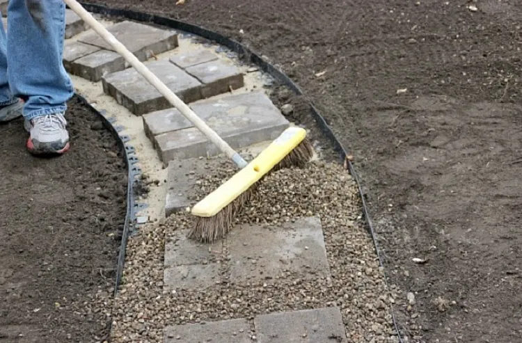 how to make a concrete paver walkway place gravels under the pavers