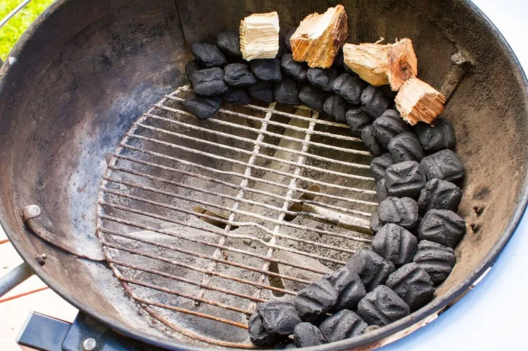 how to use gas grill as a smoker place charcoals and wet wood chips
