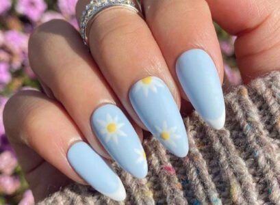 light blue nails design ideas for summer 2023