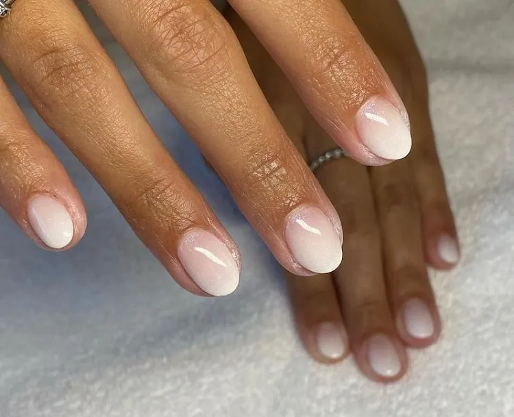 ombre short french tip nails