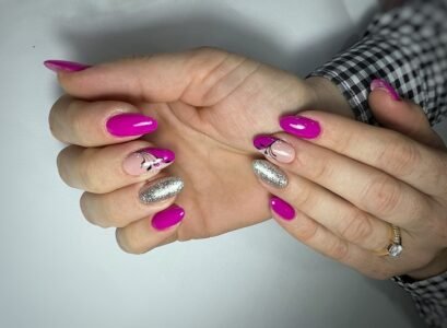 oval nail designs 2023 summer trends hot pink manicure