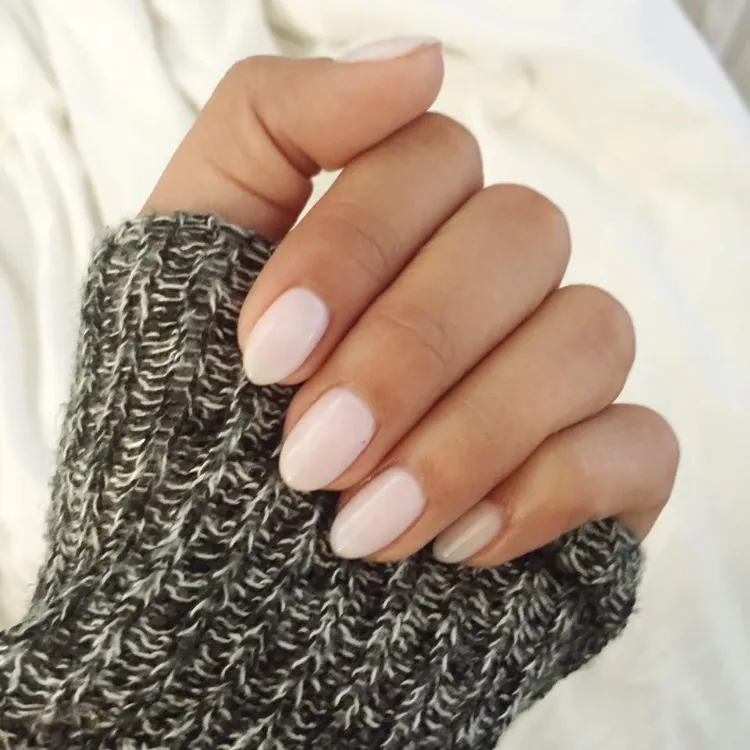 oval nails