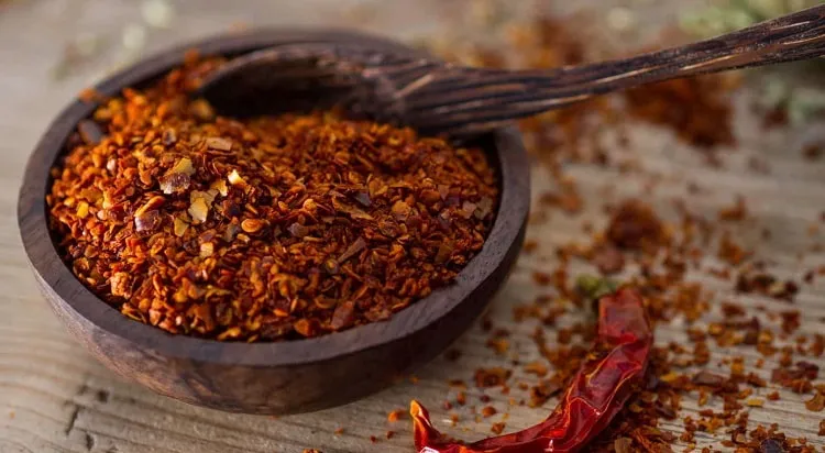 red pepper flakes for pest control