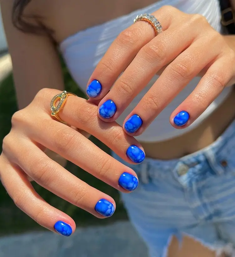 short round nail designs 2023 cobalt blue trendy manicure ideas