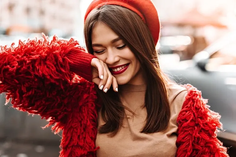 should you match lipstick to your outfit