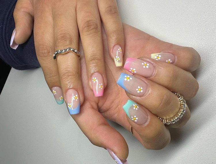 summer coffin nails pastel colors and flowers 2023