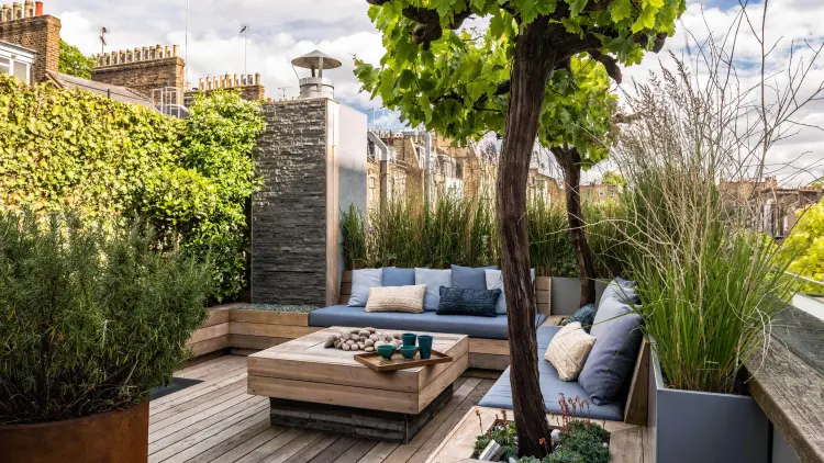 relaxing garden design ideas wooden deck rooftop garden