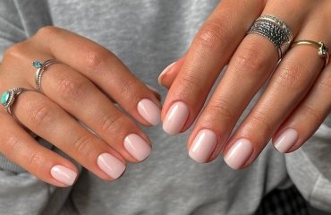 BIAB Nails Are the New, Longer-Lasting Alternative to Gel and Shellac