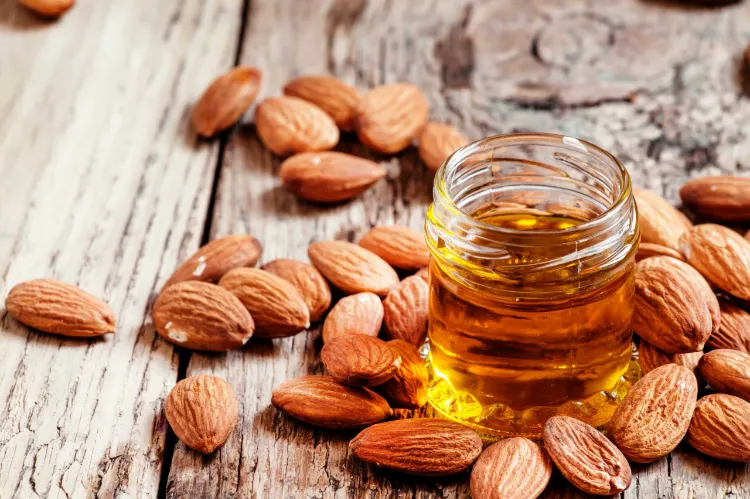 almond oil and honey face mask