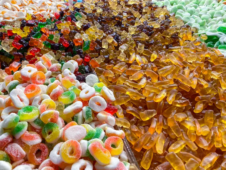 avoid unhealthy treats and sweets and eat healthy sugars instead